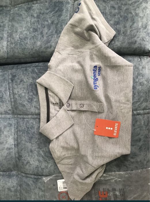 Новые фудболка продам