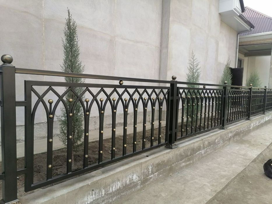 perila naves reshotka darvoza