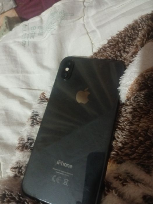 Продам айфон 10 256 гигабайт