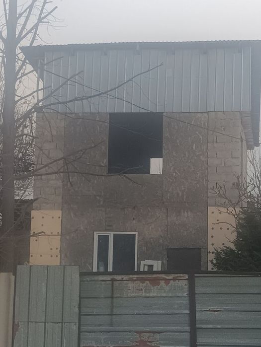 Сдам в аренду двухэтажное здание пол мебельный цех итд.