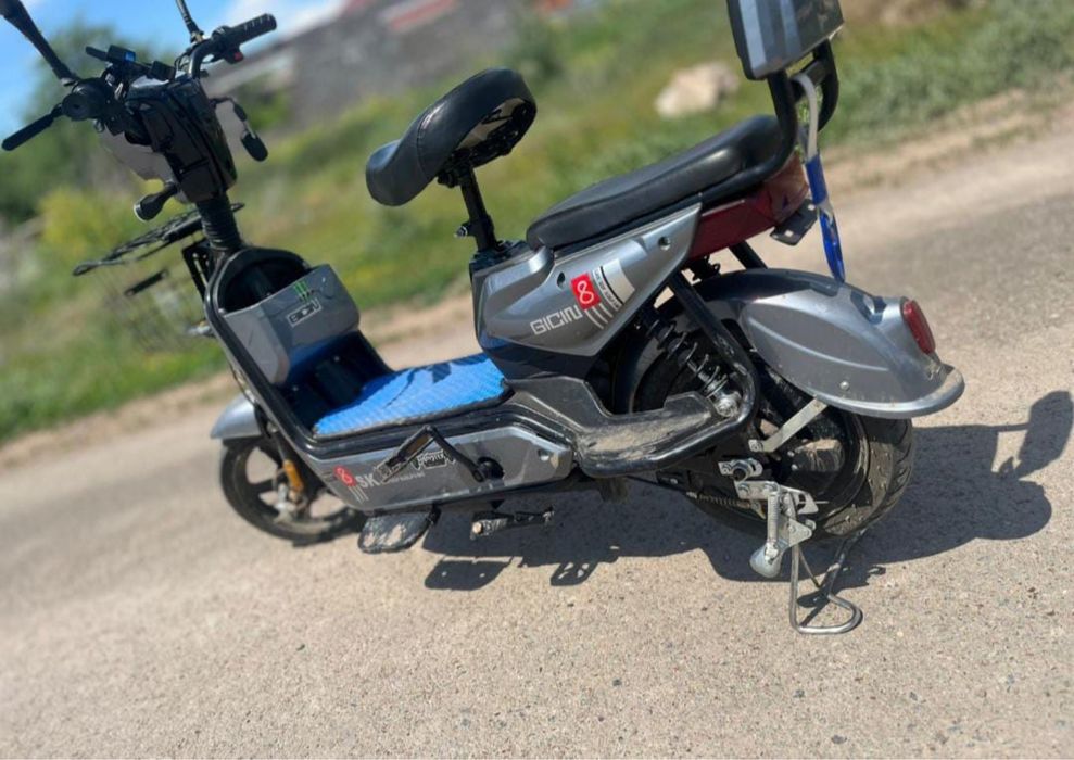 Продам электроскутер SK-8
