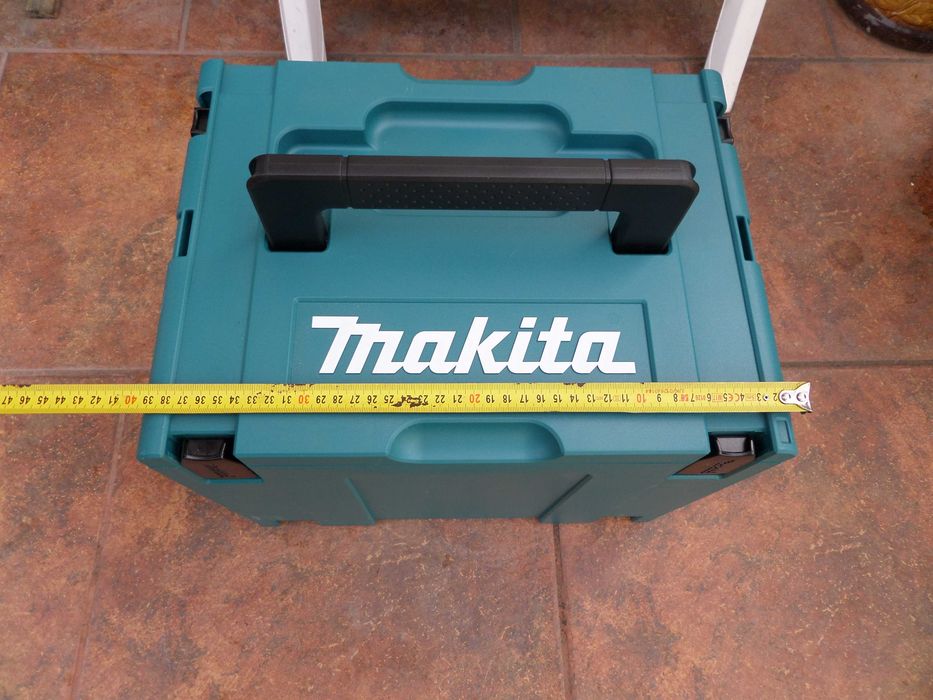 Cutie scule Makita mare 40/30/30 noua, originala cu 4 inchideri solida