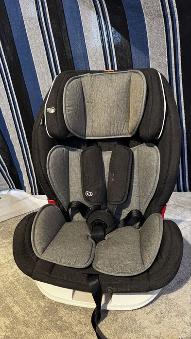 Scaune auto KinderKraft cu isofix