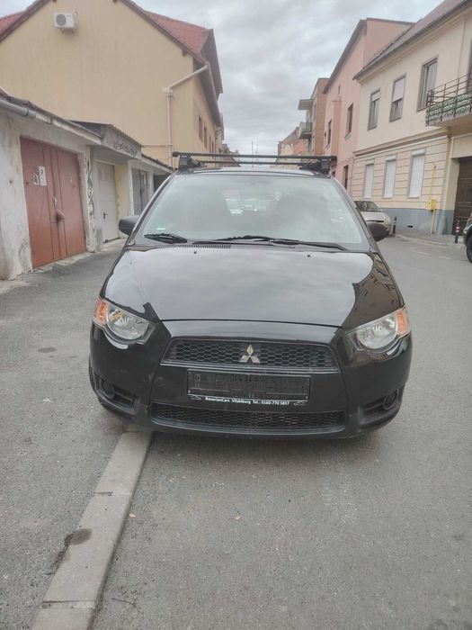 Mitsubishi Colt 1.3 benzina 2011 euro 5