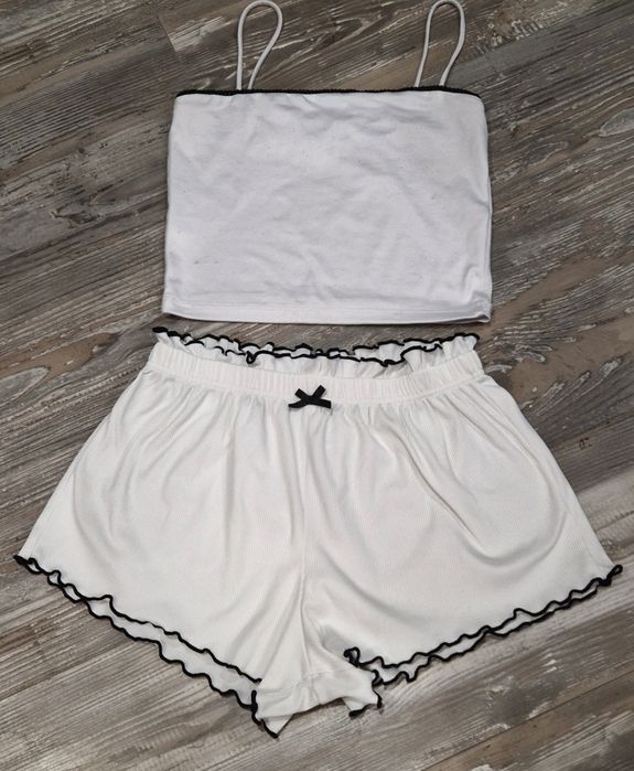 Пижами 6 евро бр.