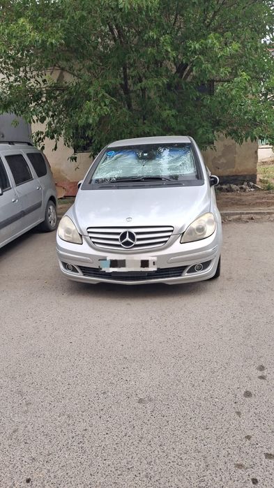 Жеңіл автокөлік сатылады.