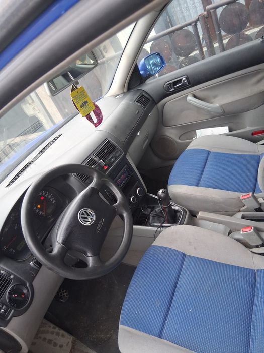 Vand sau schimb Golf 4 2001