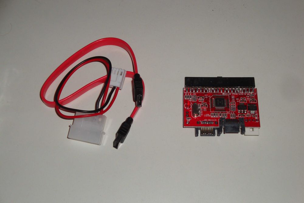 Adaptor hard disk sau DVD sata la ata 133 sau de la ata / IDE la s-ata