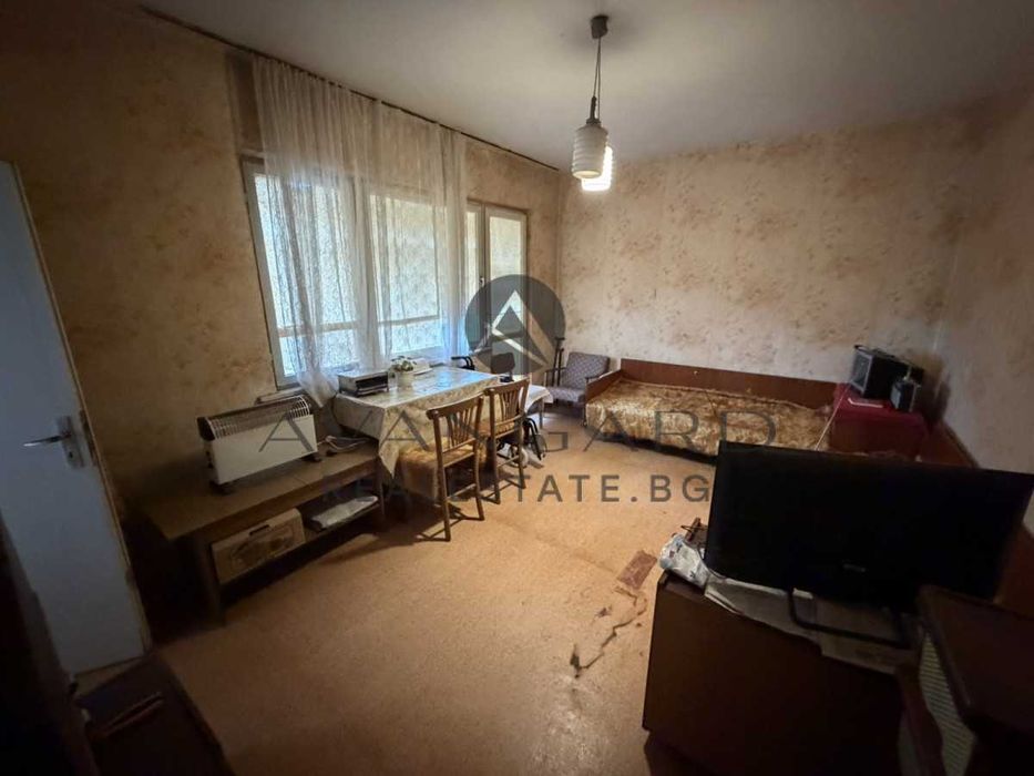 Продава се Едностаен апартамент в Пловдив, Център - 36 кв.м за 1229 €/кв.м - Снимка #1