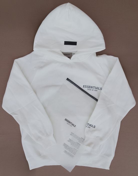 Essentials комплекти