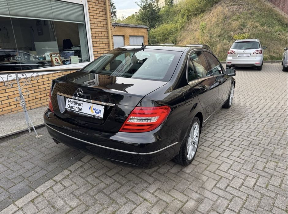 MERCEDES-BENZ C-Class 0 — imagine 4