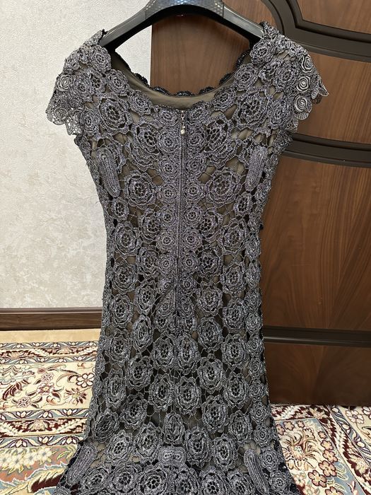 Вечернее платье из гипюра