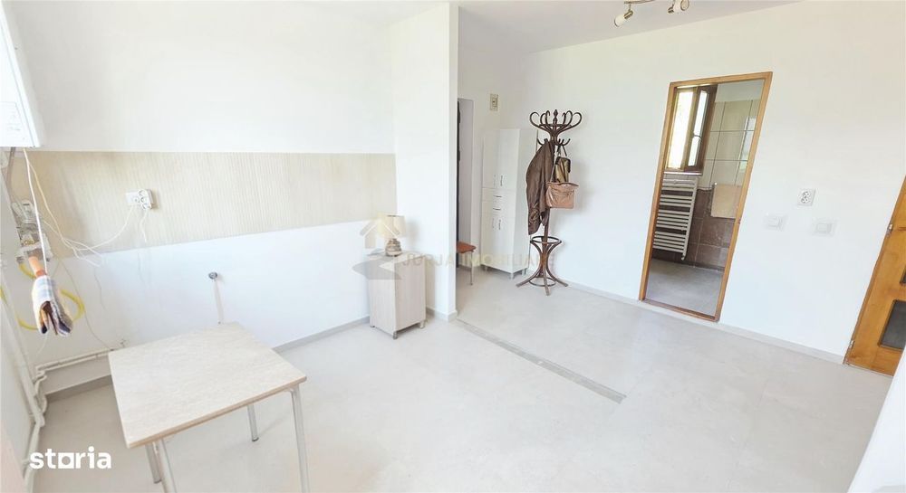 Apartament 3 Camere 96 Mp Garaj  Andrei Muresanu