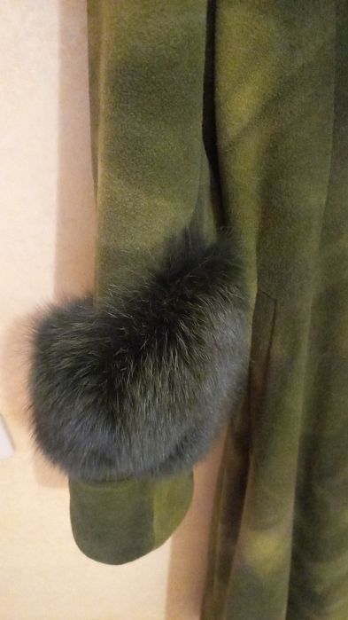 Продам пальто женское зимнее