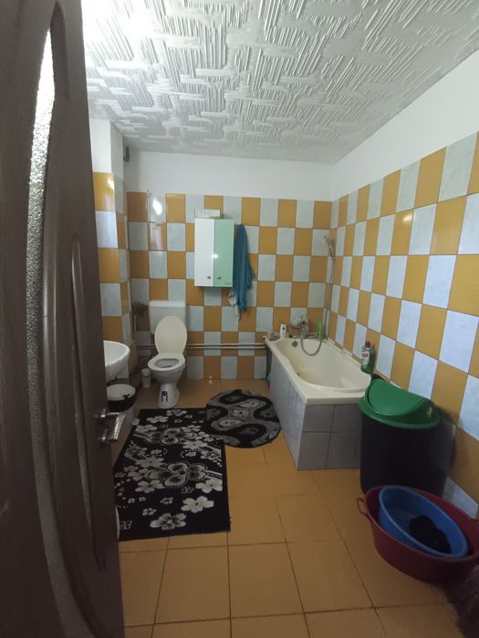 Casa cu etaj de vânzare!