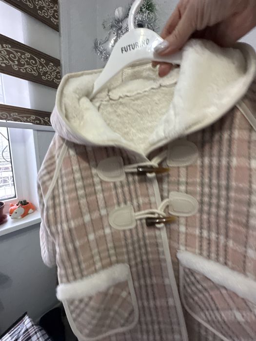 Курточка на девочку