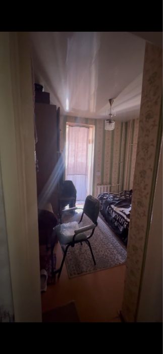 Феруза напротив эко базара продается квартира 2/4/5 кирпичный дом