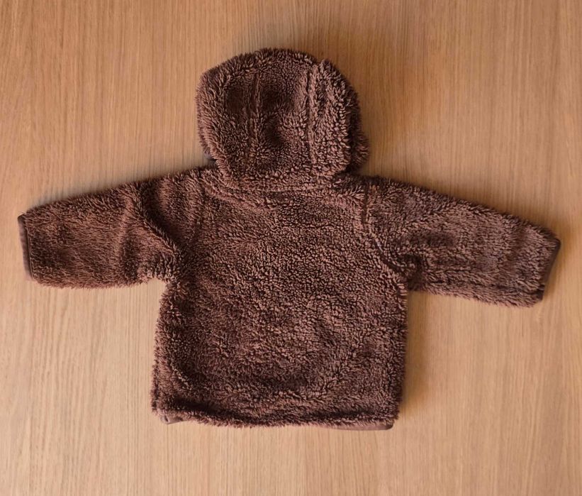 Бебешко мекичко якенце H&M и плетени пантофки