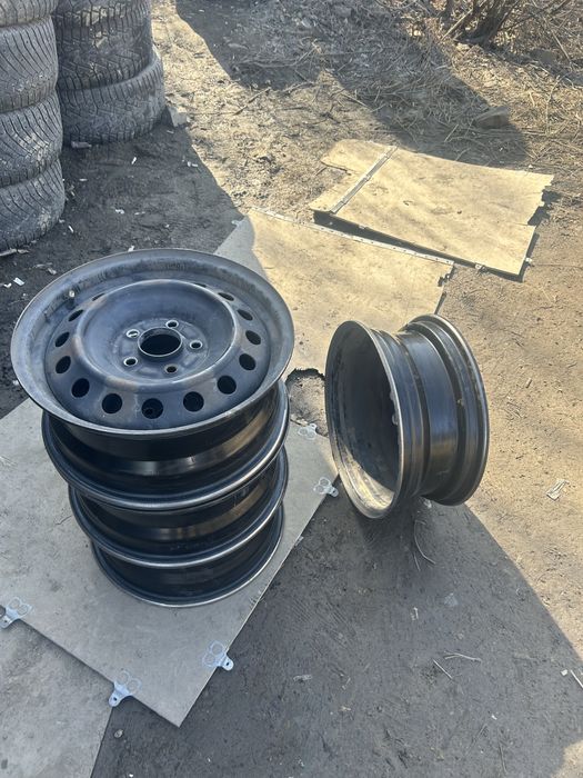 Штампы и колпаки R16