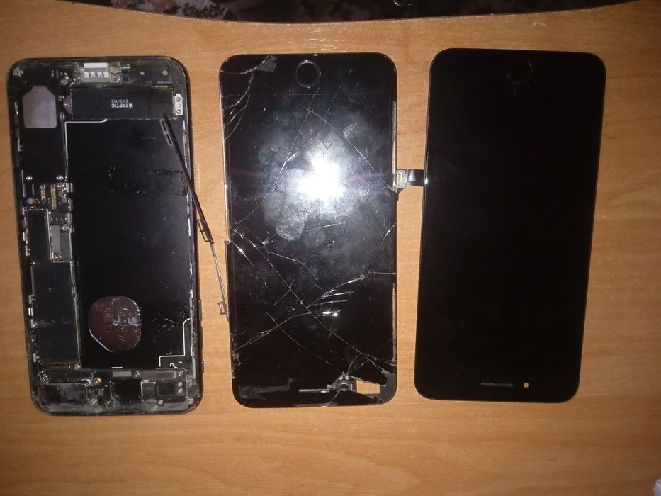 Айфон 7+ продается