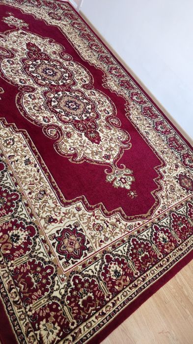 Продам ковёр 250х400 см