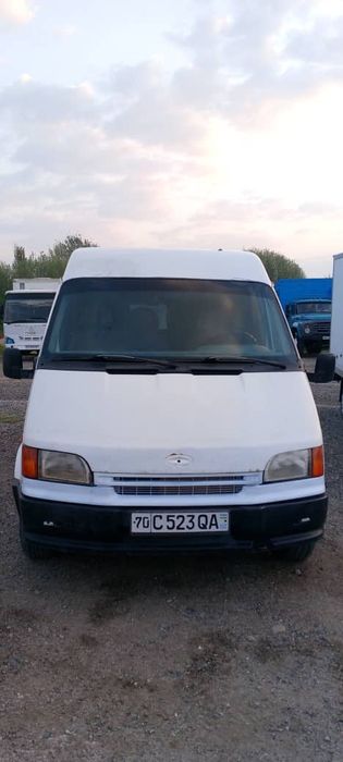 Ford transit sotiladi 1991 yil yoqilgʻi gaz metan