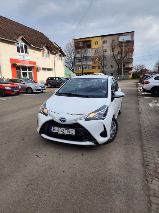 Vând Toyota Yaris Hybrid 2019