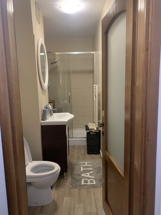 Proprietar  vand ap 2 camere decomandate