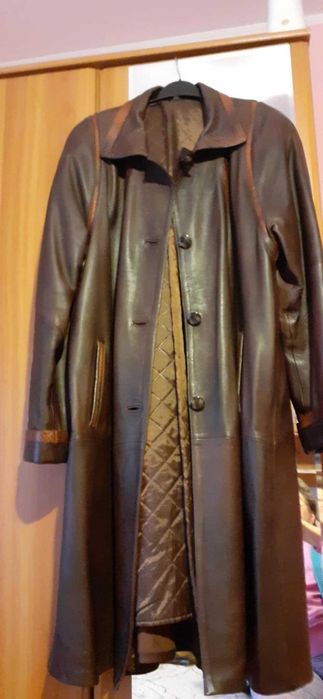 Vand haina din piele