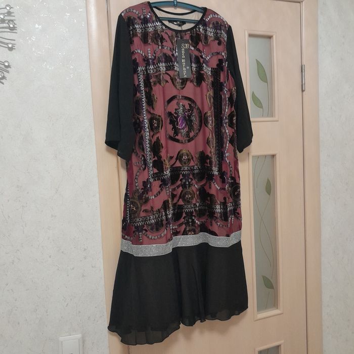 Платье новое нарядное