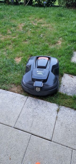 Робот за косене на трева Husqwarna