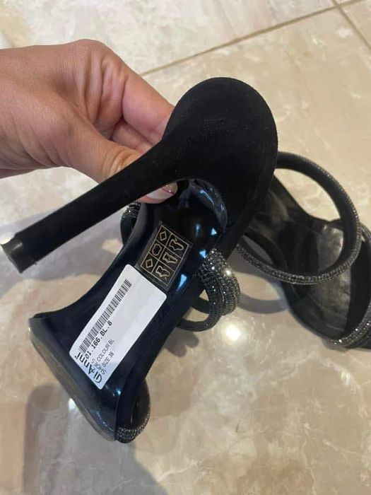 Сандалети като нови номер 38 Gianni