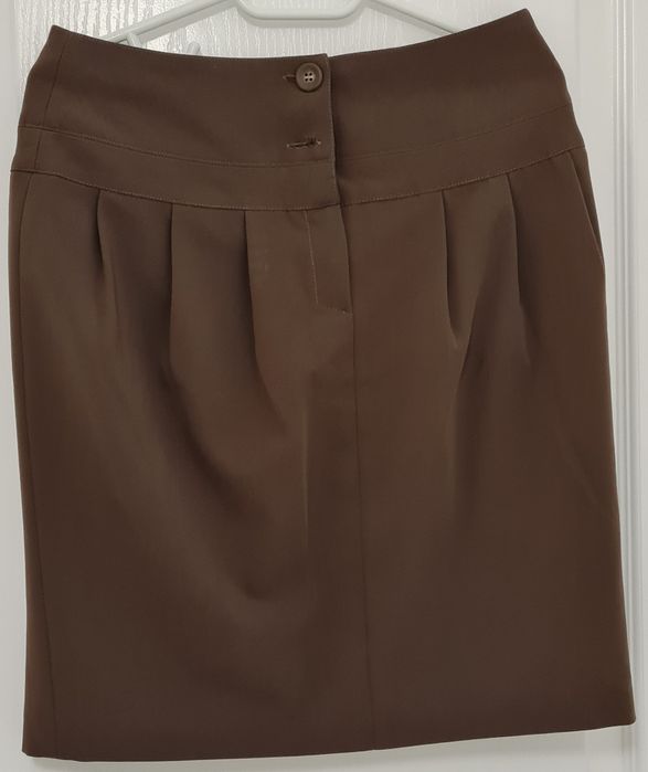 Fusta dreapta maro marimea 36