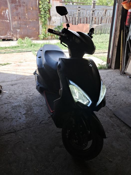 Мопед 125 кубов.