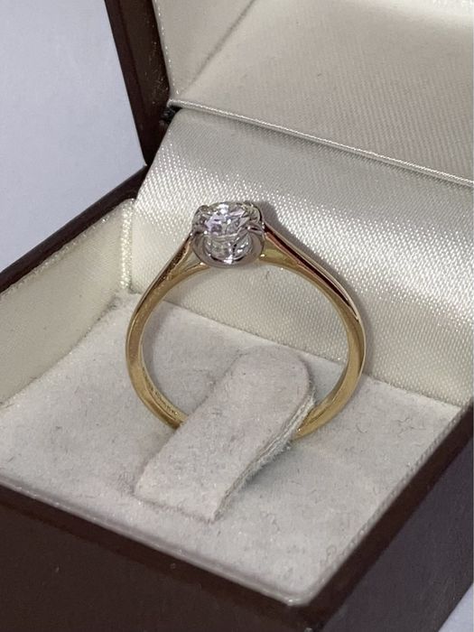 Inel Solitaire aur 18kt.cu diamant 0.72ct.