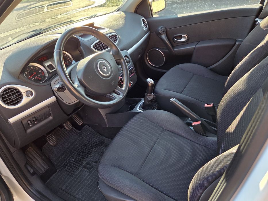 Vând Renault Clio 1.2 Clima