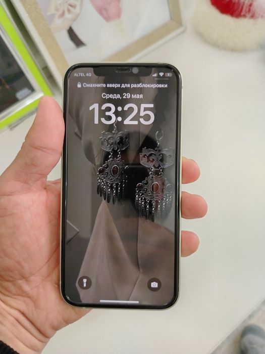 Продаётся Айфон 12