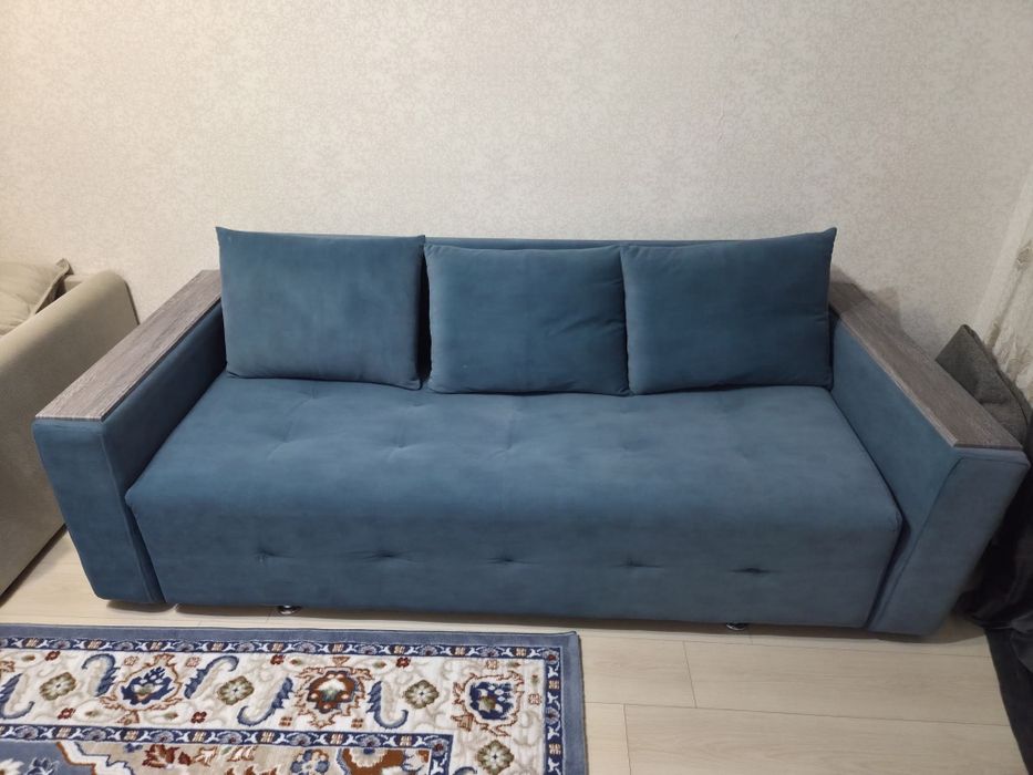 Продам диван бу район барыс арена