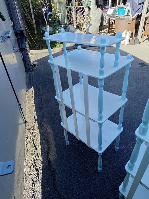 Продам.две.этажерки.и.тумбу.