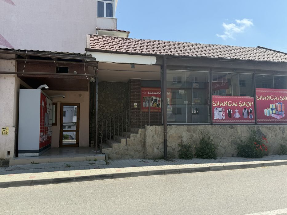 Inchirez spatiu comercial zona centrala 330 mp2