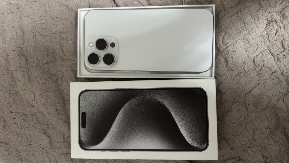 Айфон 15 про макс продаю