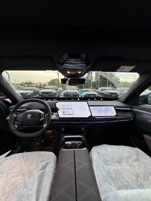 Продам ресталинговый BMW 740i xDrive обновленнная 7ка