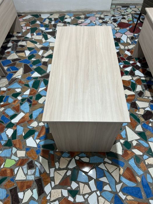 Продам столы для офиса состояние хорошое