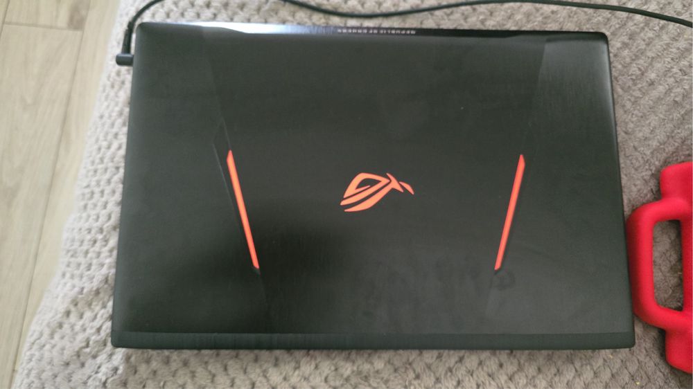 Laptop Gaming ASUS GL7503VE