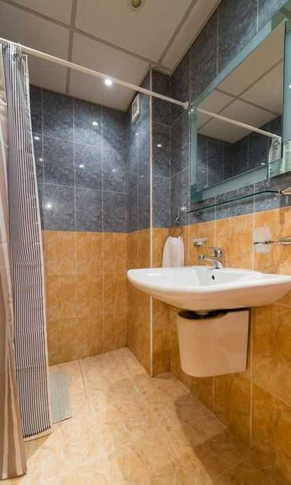 Продава се Тристаен апартамент в София, Център - 82 кв.м за 2257 €/кв.м - Снимка #4