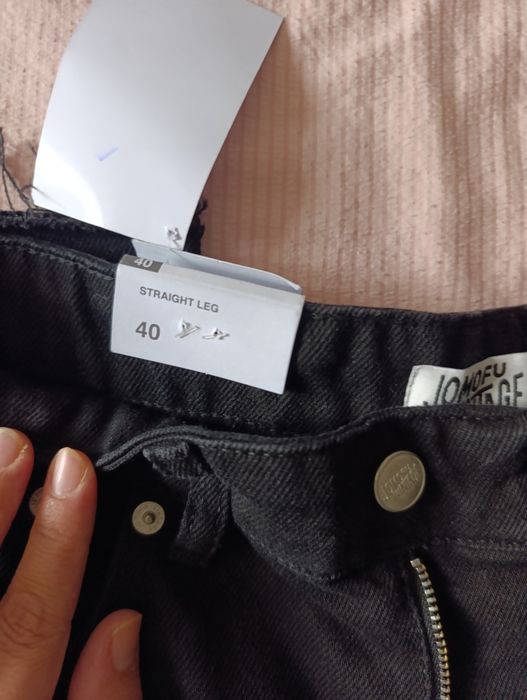 Продам джинсы новые