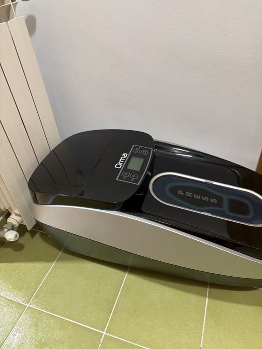 Dispenser automat pentru incaltaminte