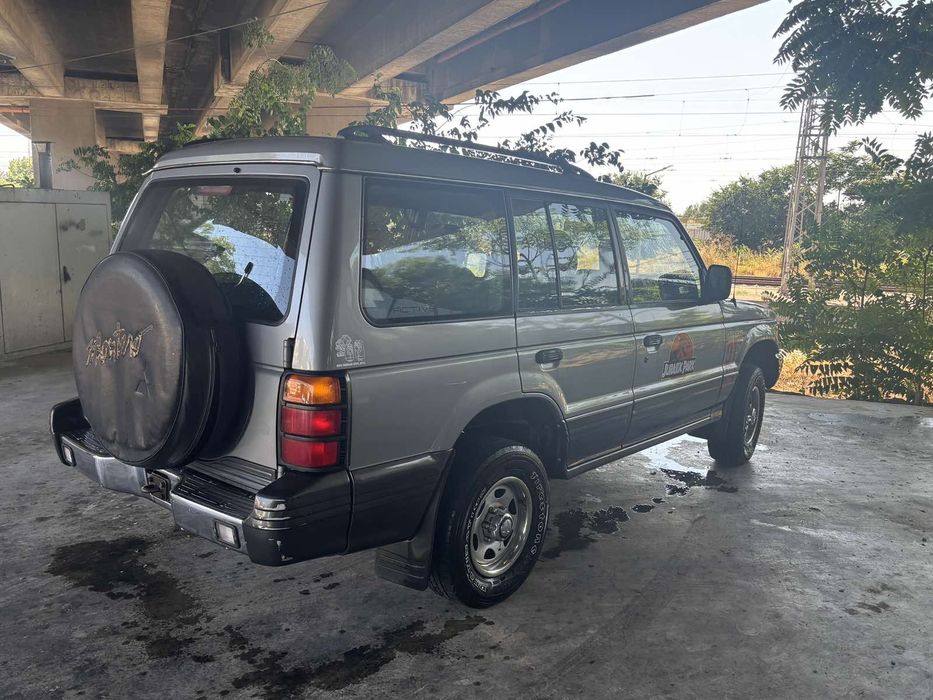 Mitsubishi Pajero 3000