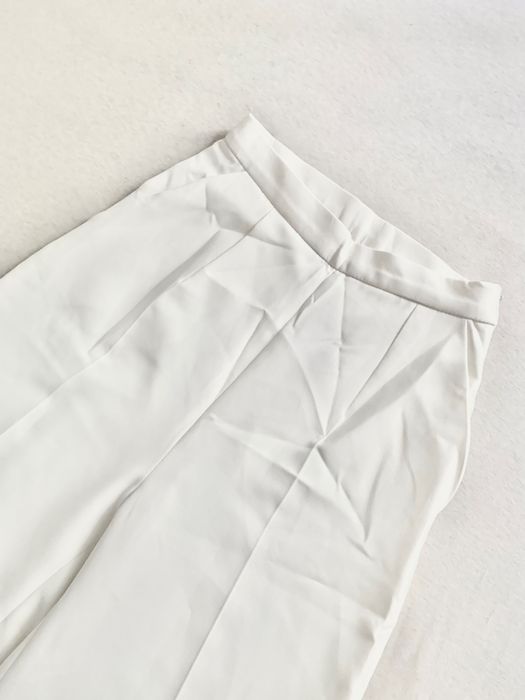 Pantaloni albi talie înaltă