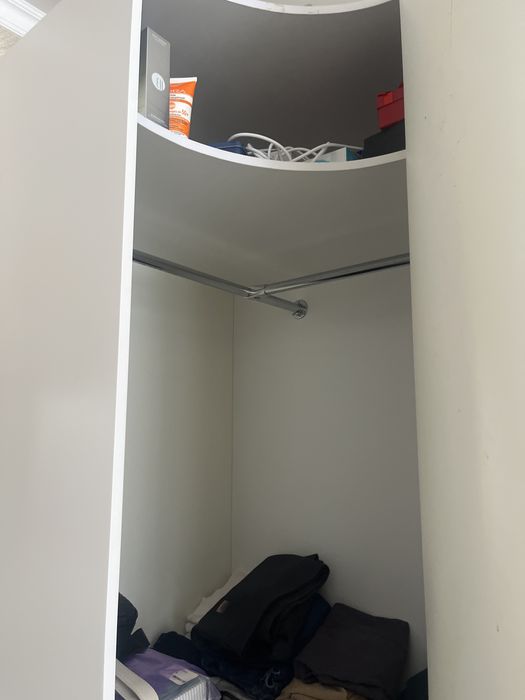 Продам шкаф плательный